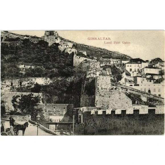 Land Port Gates Gibraltar Postcard - Picture 1 of 2